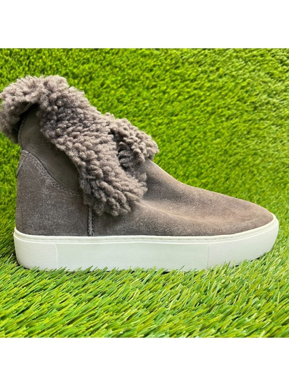 UGG Lynus Womens Size 7 Dark Brown Outdoor Casual Shearling Suede Boots Shoes